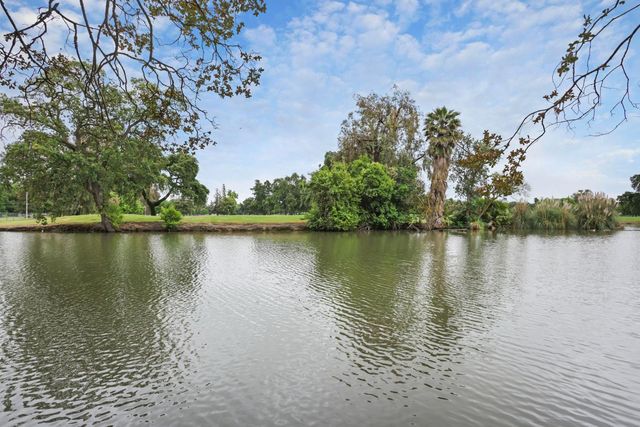 2400 Bonniebrook Dr, Stockton, CA 95207