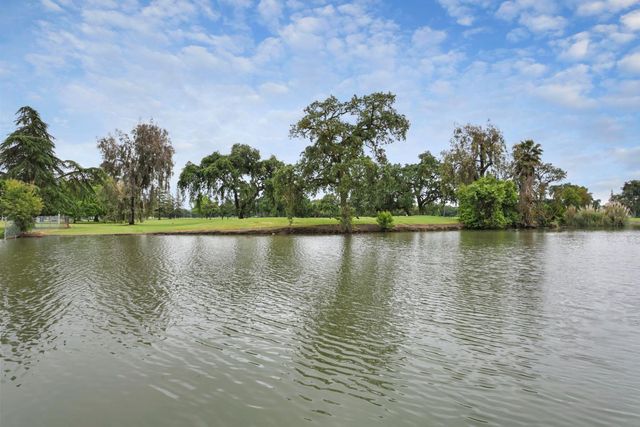 2400 Bonniebrook Dr, Stockton, CA 95207