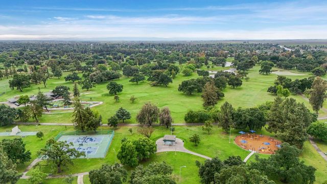 2400 Bonniebrook Dr, Stockton, CA 95207