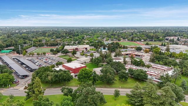 2400 Bonniebrook Dr, Stockton, CA 95207