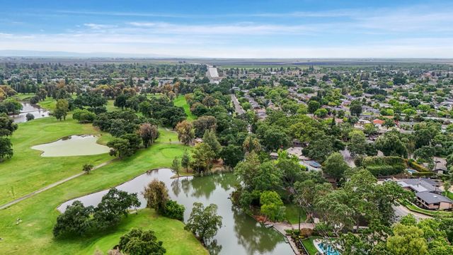2400 Bonniebrook Dr, Stockton, CA 95207