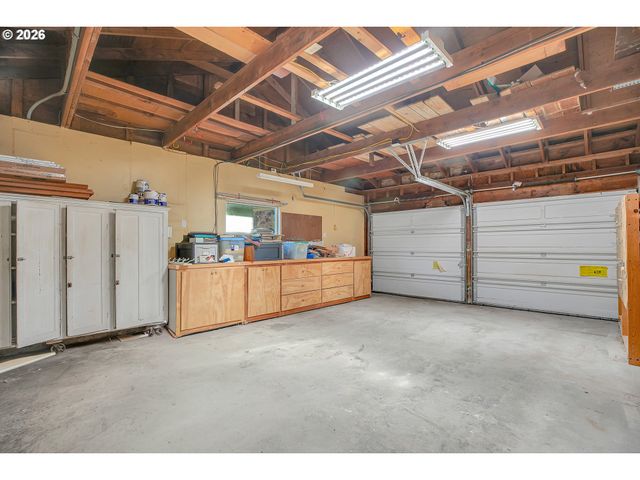 18601 Se CLINTON St, Gresham, OR 97030