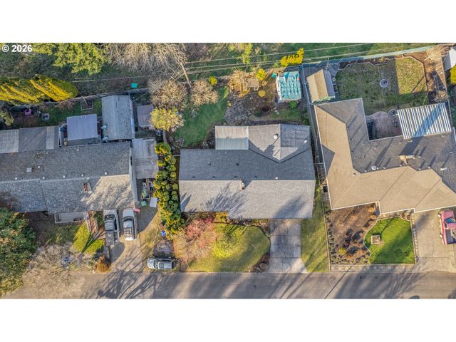 18601 Se CLINTON St, Gresham, OR 97030