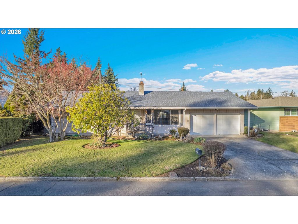 18601 Se CLINTON St, Gresham, OR 97030