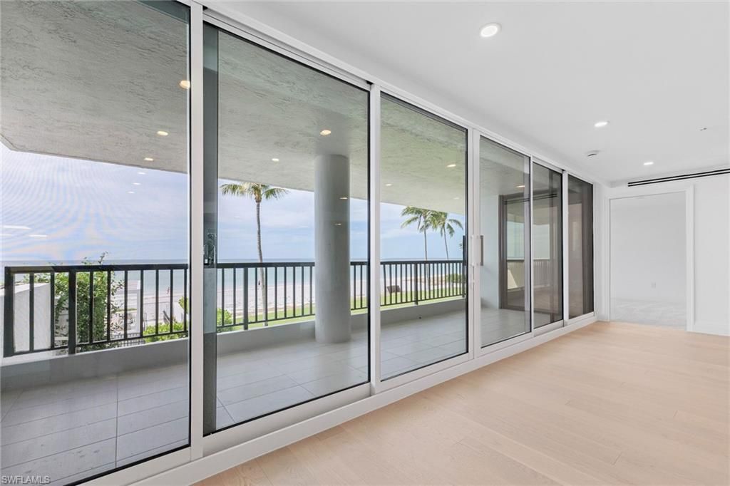 2388 Gulf Shore BLVD N 204, NAPLES, FL 34103 — photo 5