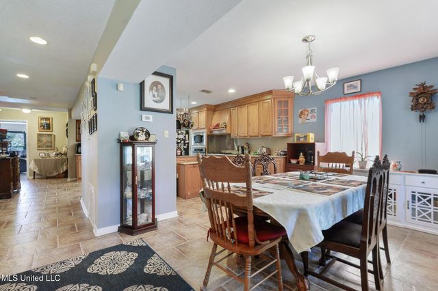 440 Donwood Place, Biloxi, MS 39530