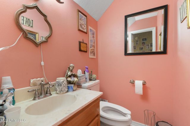 440 Donwood Place, Biloxi, MS 39530