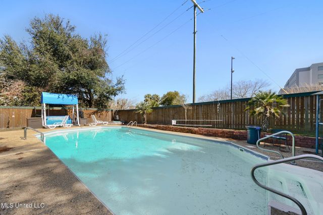 440 Donwood Place, Biloxi, MS 39530