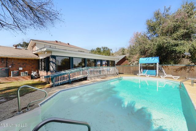 440 Donwood Place, Biloxi, MS 39530