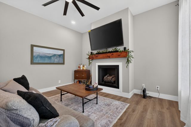 435 Colvert Lake Rd, Smithville, TN 37166