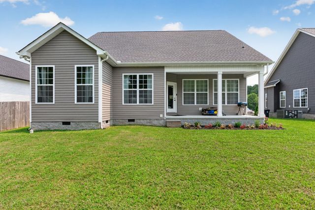 435 Colvert Lake Rd, Smithville, TN 37166