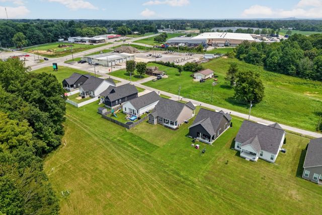 435 Colvert Lake Rd, Smithville, TN 37166