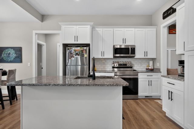 435 Colvert Lake Rd, Smithville, TN 37166