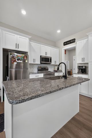 435 Colvert Lake Rd, Smithville, TN 37166