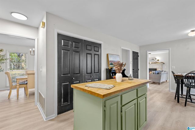 3328 SUNNY MEADOWS COURT, Birmingham, AL 35242