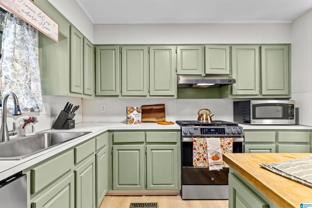 3328 SUNNY MEADOWS COURT, Birmingham, AL 35242