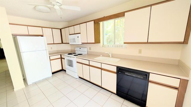 9746 Nickels Boulevard 104, Boynton Beach, FL 33436