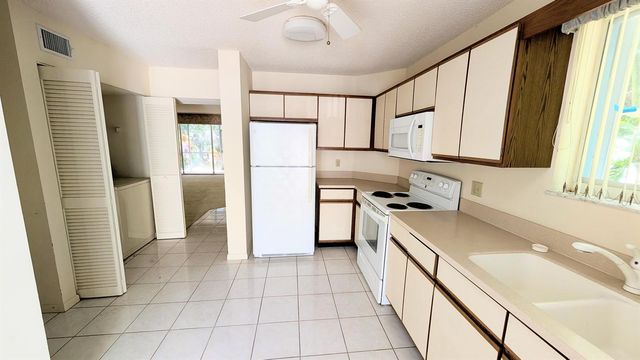 9746 Nickels Boulevard 104, Boynton Beach, FL 33436