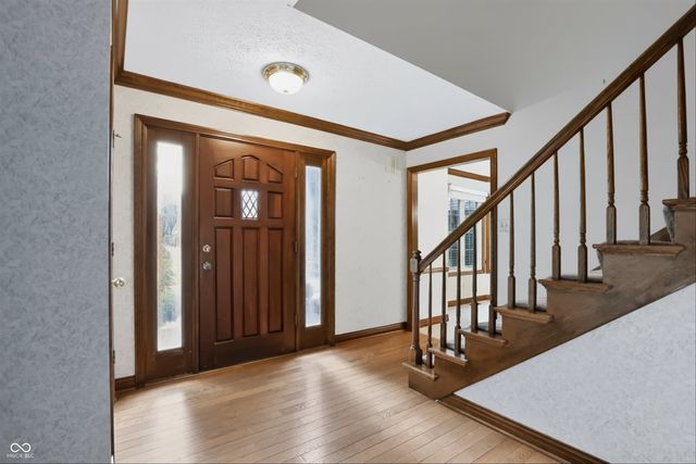 1831 Knaphill Court, Carmel, IN 46033