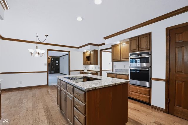 1831 Knaphill Court, Carmel, IN 46033