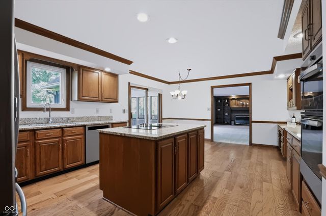 1831 Knaphill Court, Carmel, IN 46033