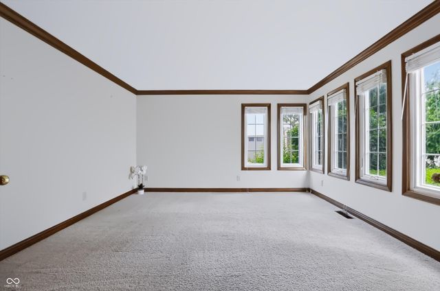1831 Knaphill Court, Carmel, IN 46033