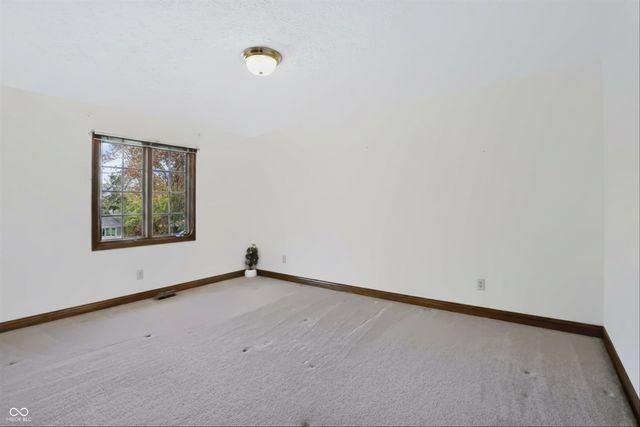 1831 Knaphill Court, Carmel, IN 46033