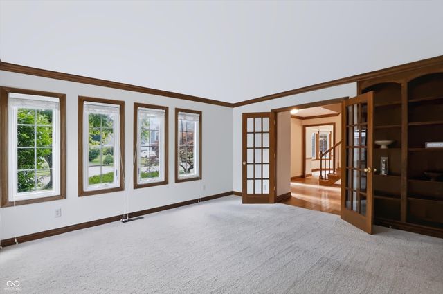 1831 Knaphill Court, Carmel, IN 46033
