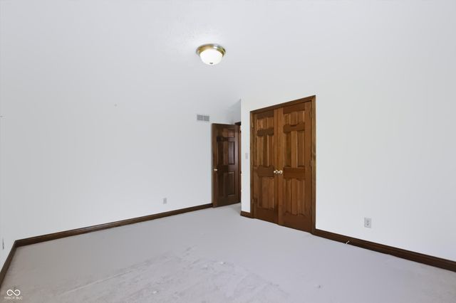 1831 Knaphill Court, Carmel, IN 46033