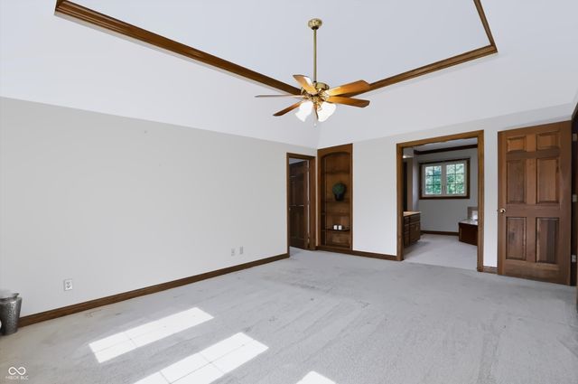1831 Knaphill Court, Carmel, IN 46033