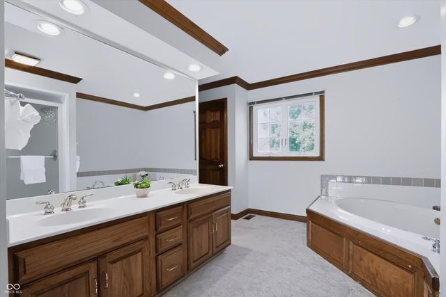 1831 Knaphill Court, Carmel, IN 46033