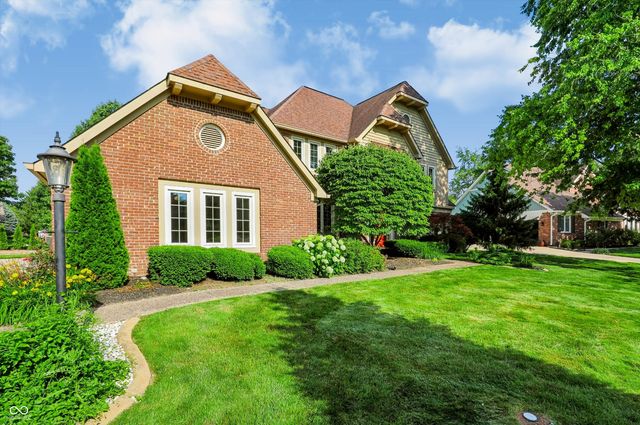 1831 Knaphill Court, Carmel, IN 46033