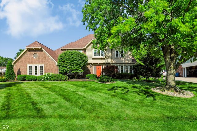 1831 Knaphill Court, Carmel, IN 46033