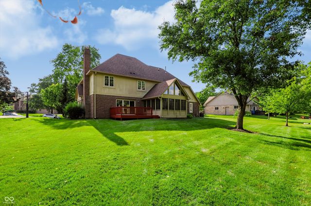 1831 Knaphill Court, Carmel, IN 46033