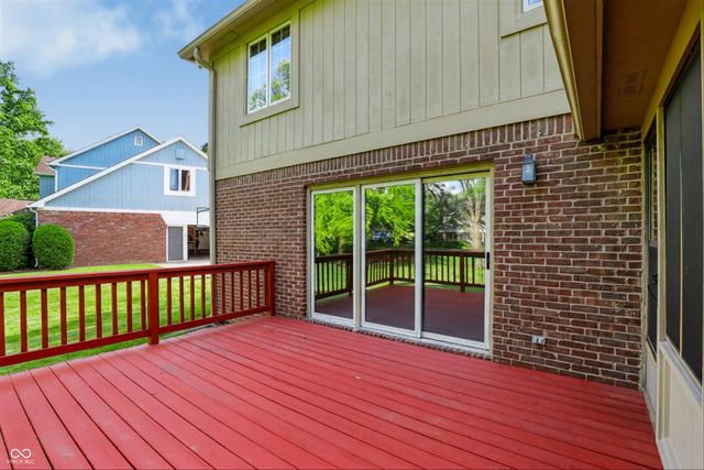 1831 Knaphill Court, Carmel, IN 46033