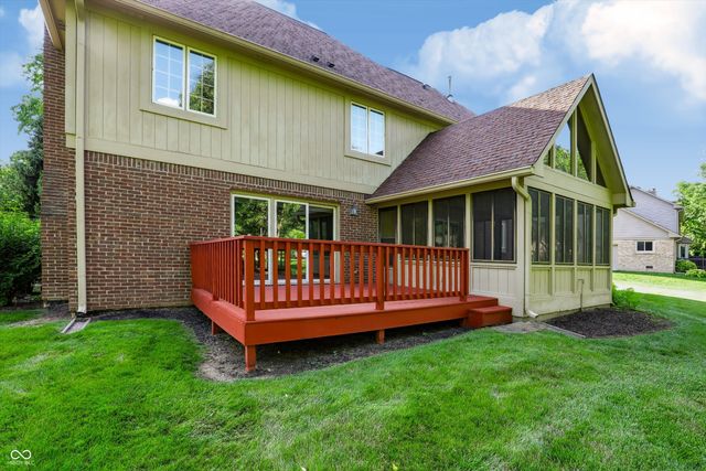 1831 Knaphill Court, Carmel, IN 46033