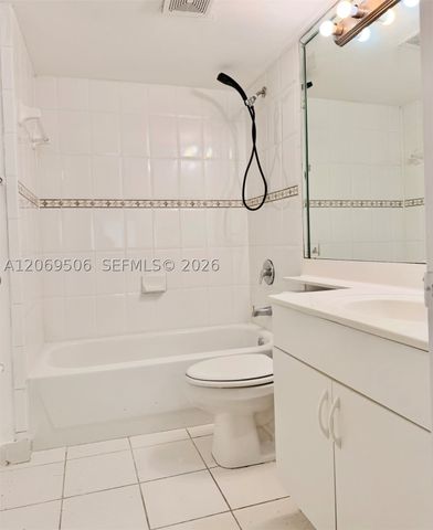 2415 NW 16th St Rd 207-1, Miami, FL 33125