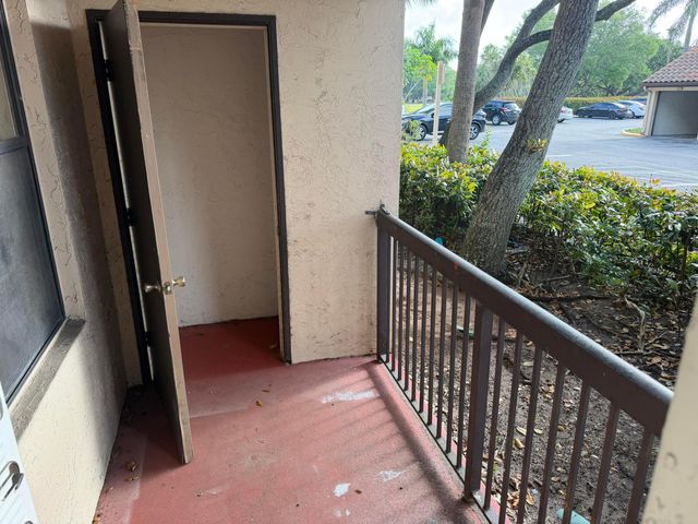 4441 W Mcnab Road 13, Pompano Beach, FL 33069