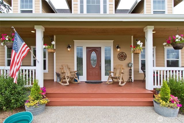 8612 240th Avenue E, Buckley, WA 98321