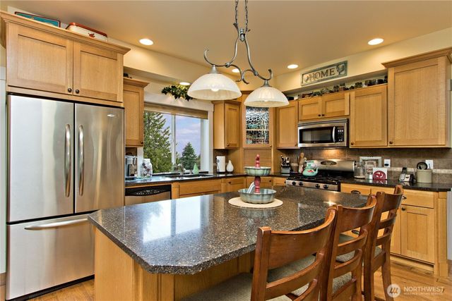 8612 240th Avenue E, Buckley, WA 98321