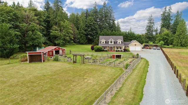 8612 240th Avenue E, Buckley, WA 98321