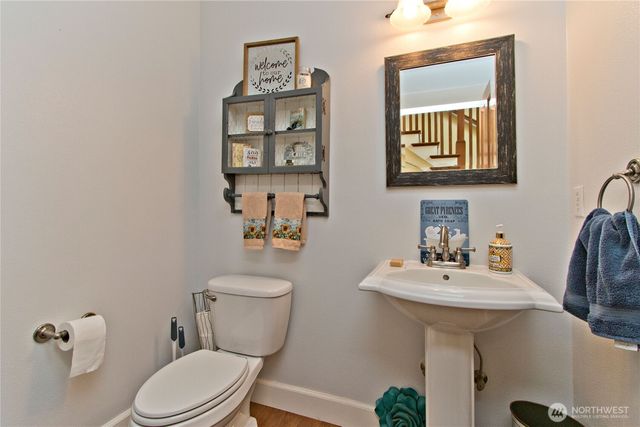 8612 240th Avenue E, Buckley, WA 98321