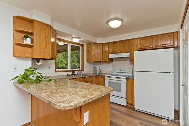 8612 240th Avenue E, Buckley, WA 98321