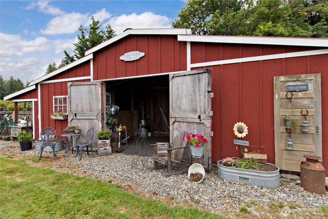 8612 240th Avenue E, Buckley, WA 98321