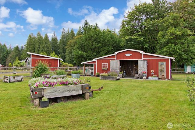 8612 240th Avenue E, Buckley, WA 98321