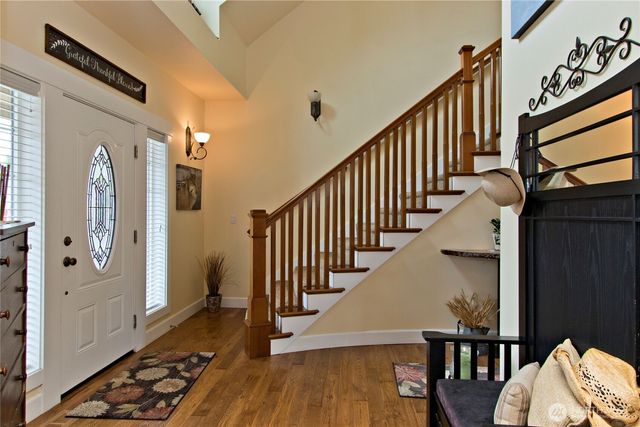 8612 240th Avenue E, Buckley, WA 98321