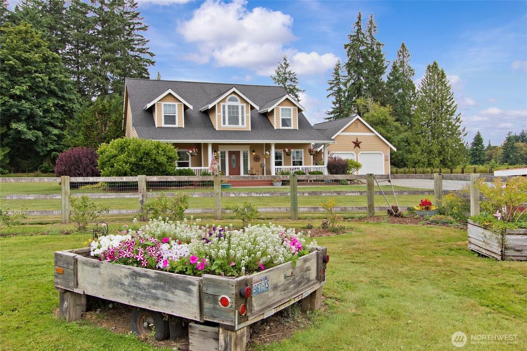 8612 240th Avenue E, Buckley, WA 98321