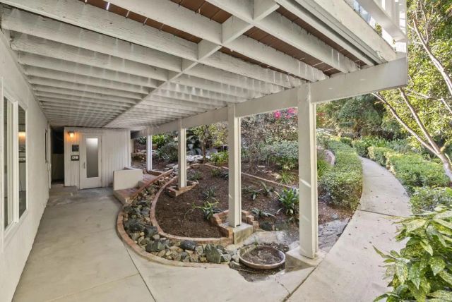 6147 Camino Selva, Rancho Santa Fe, CA 92067