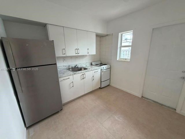 2465 W Flagler Street 6, Miami, FL 33135