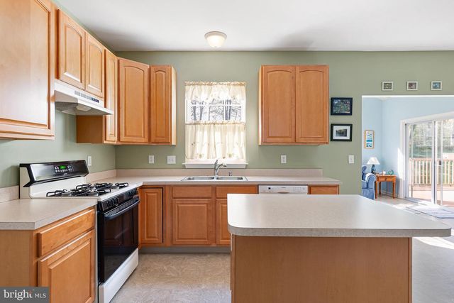 1607 WIEGON DR, New Castle, DE 19720